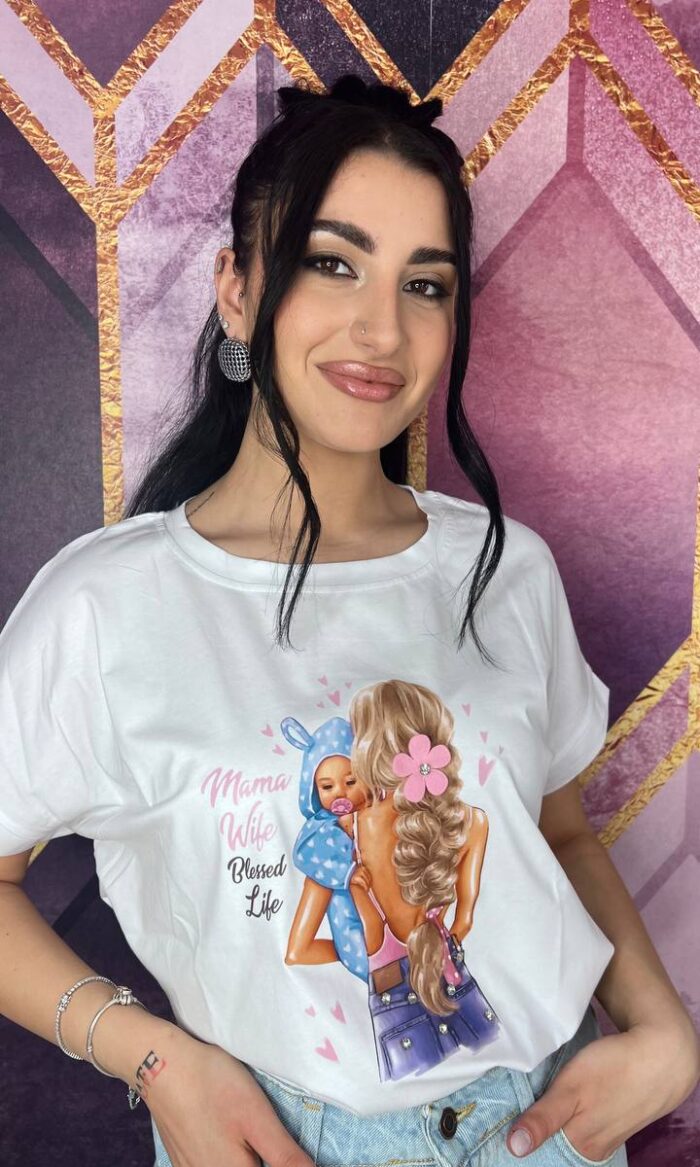T-SHIRT MOM